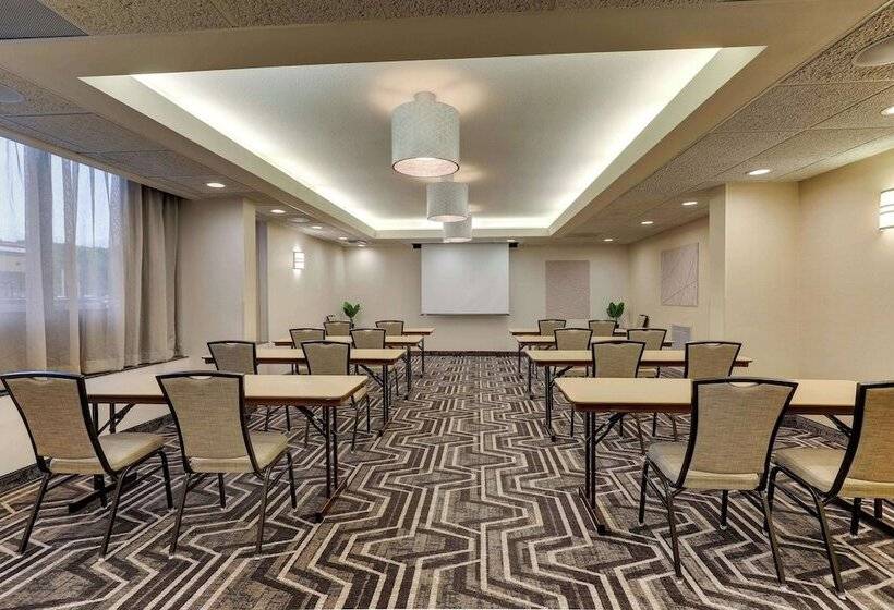 Отель Drury Inn & Suites Atlanta Marietta