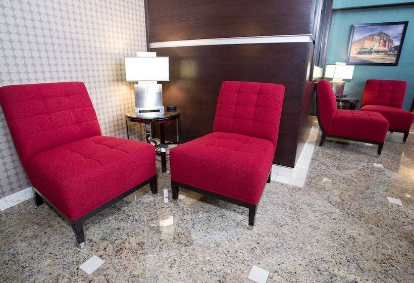 酒店 Drury Inn & Suites Champaign