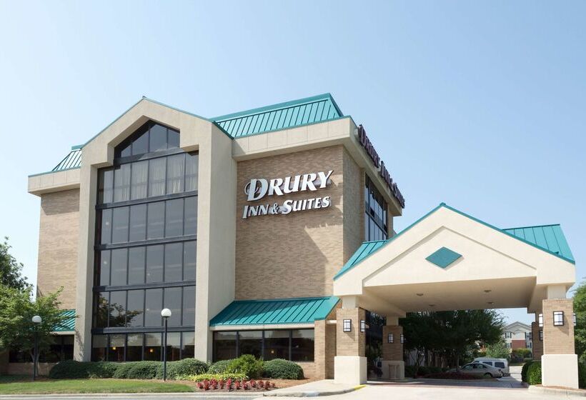 Отель Drury Inn & Suites Charlotte University Place