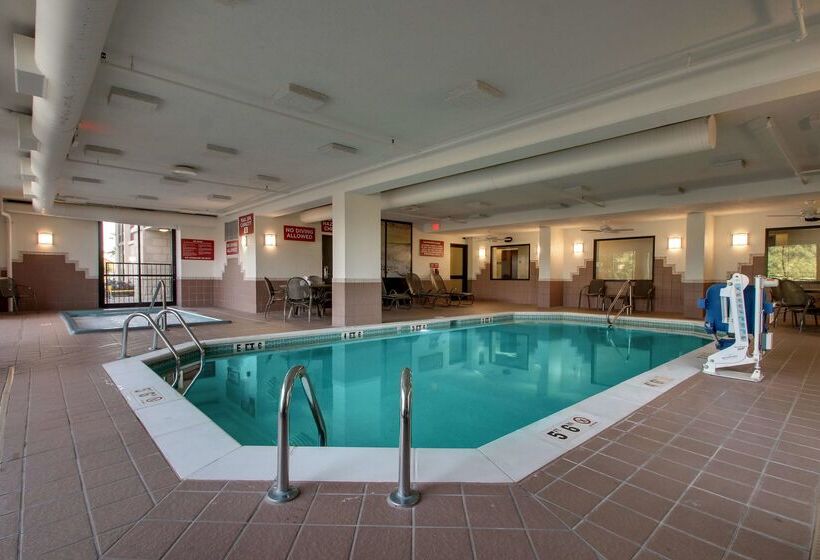 Отель Drury Inn & Suites Evansville East