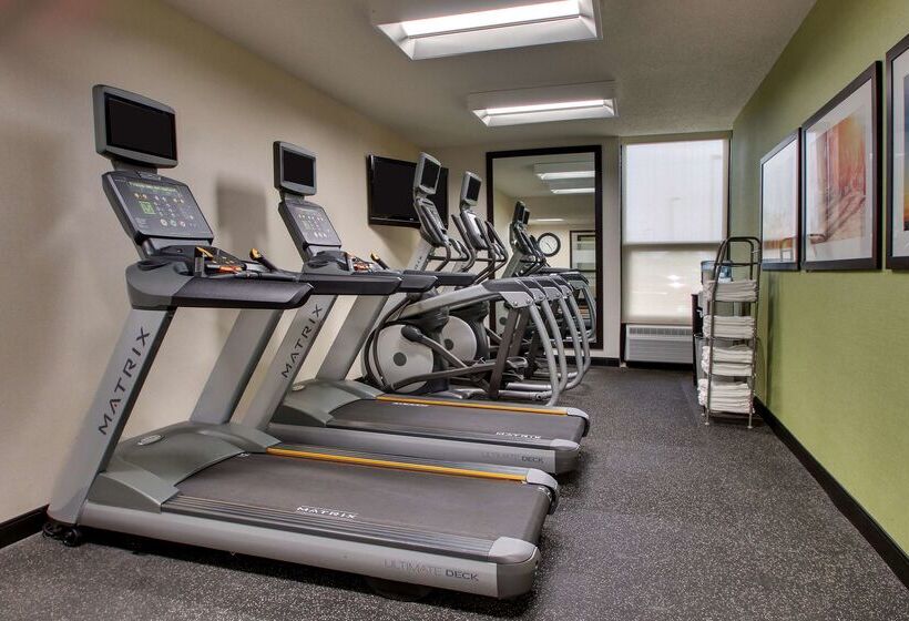 Отель Drury Inn & Suites Evansville East