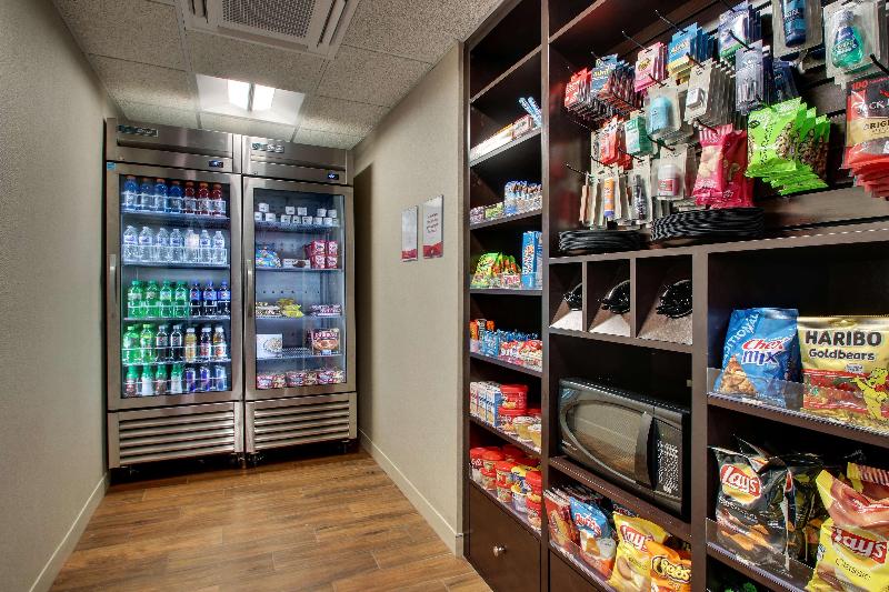 בית מלון כפרי Drury Inn & Suites Evansville East