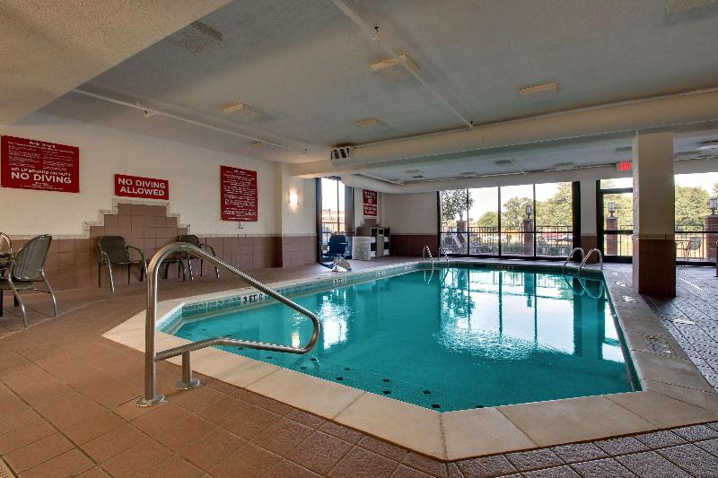 ホテル Drury Inn & Suites Evansville East