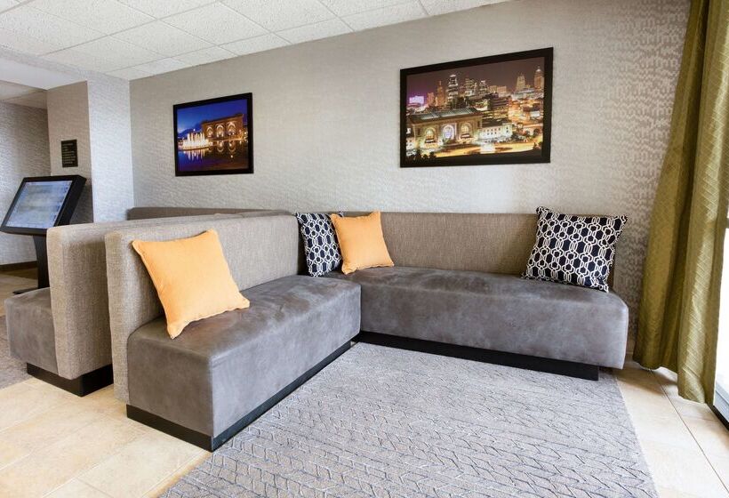 酒店 Drury Inn & Suites Kansas City Airport