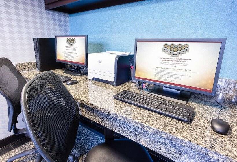 酒店 Drury Inn & Suites Kansas City Airport