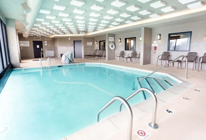 酒店 Drury Inn & Suites Kansas City Airport