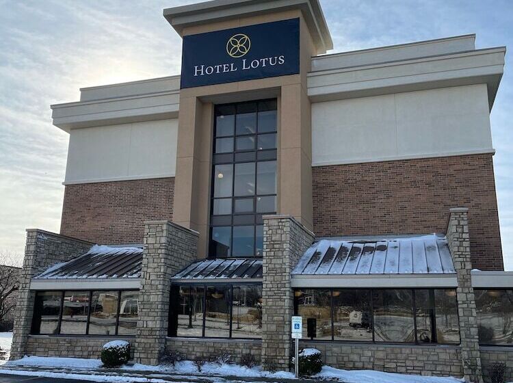 فندق Lotus Kansas City Merriam