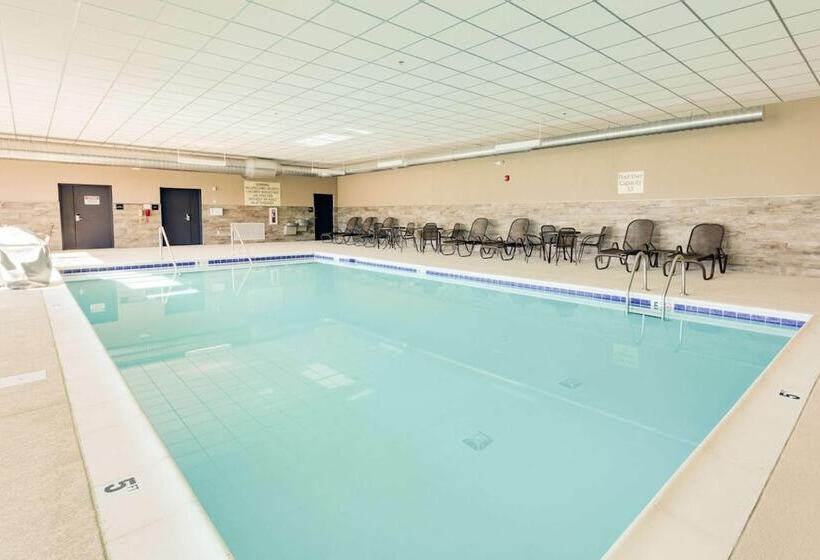 فندق Lotus Kansas City Merriam