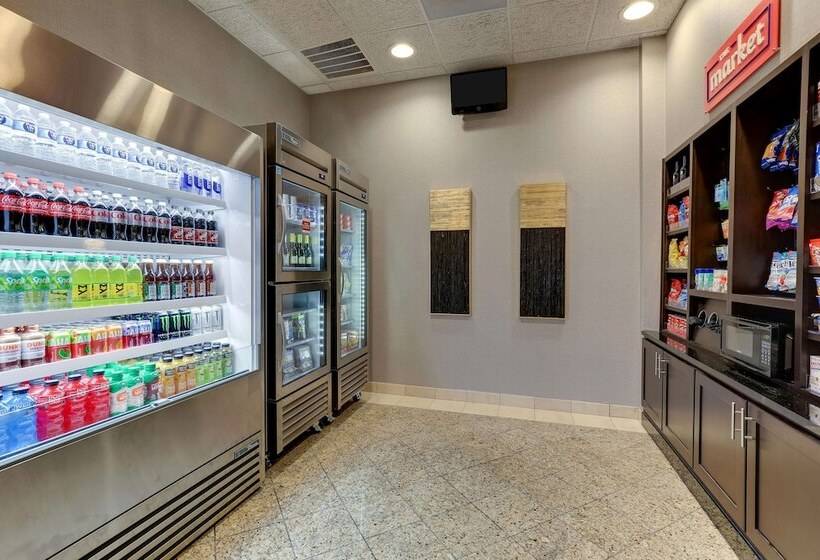 فندق Drury Inn & Suites St. Joseph