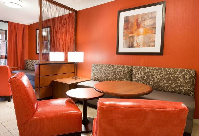 فندق Drury Inn & Suites St. Louis Airport