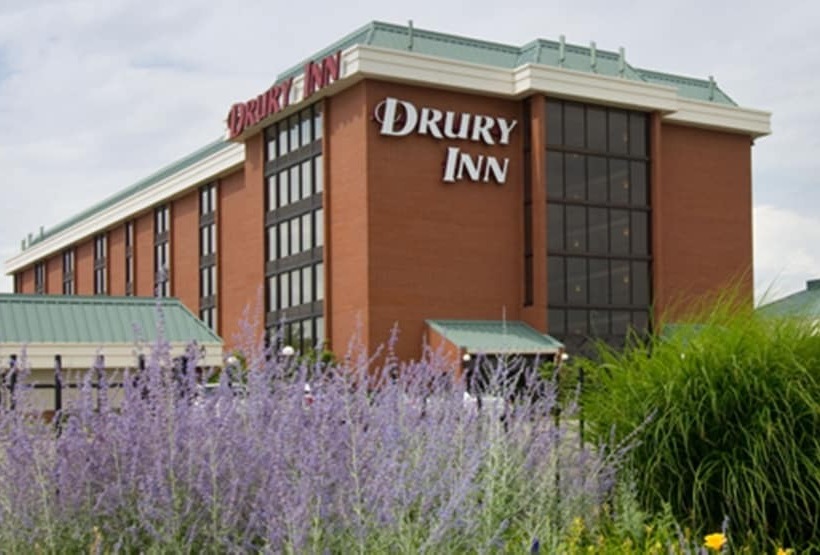 فندق Drury Inn & Suites St. Louis Airport