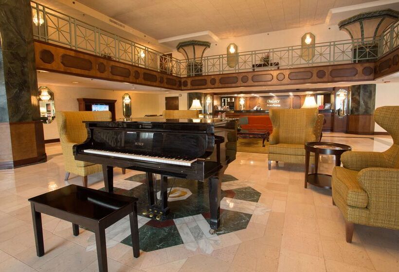 בית מלון כפרי Pear Tree Inn St Louis Convention Center