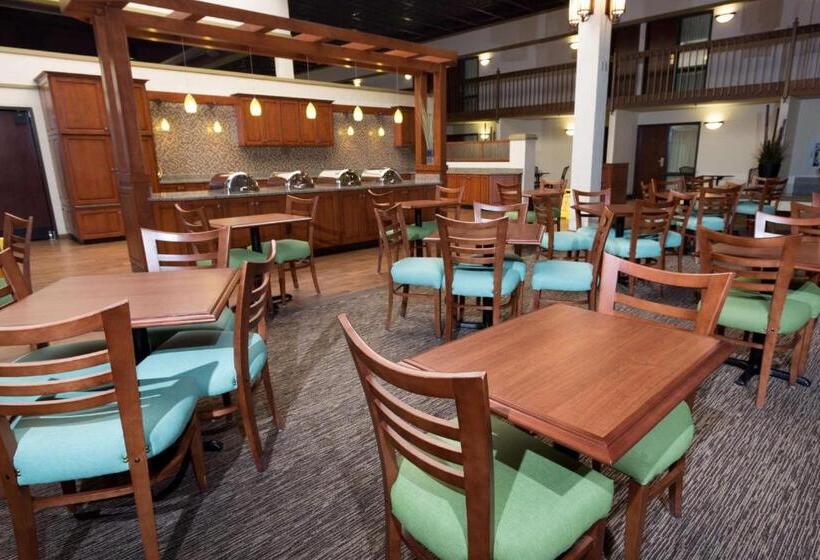 בית מלון כפרי Pear Tree Inn St Louis Convention Center