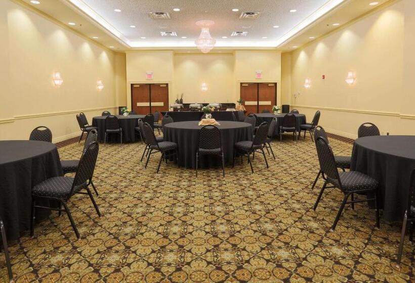 בית מלון כפרי Pear Tree Inn St Louis Convention Center