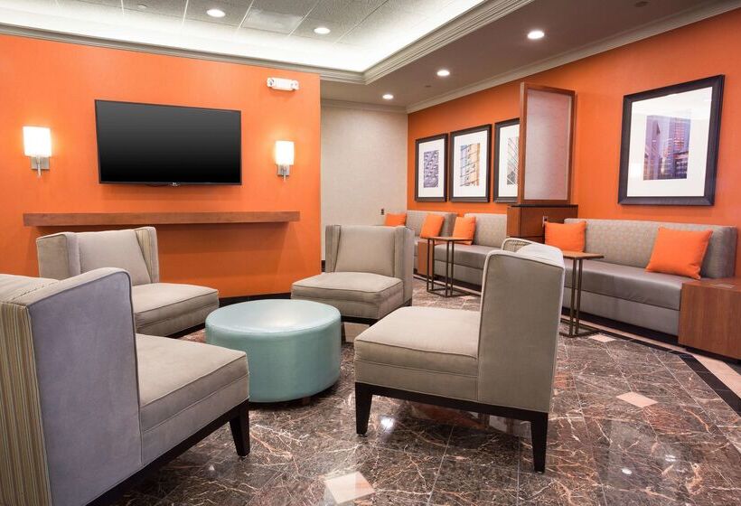 فندق Drury Inn & Suites St. Louis Creve Coeur