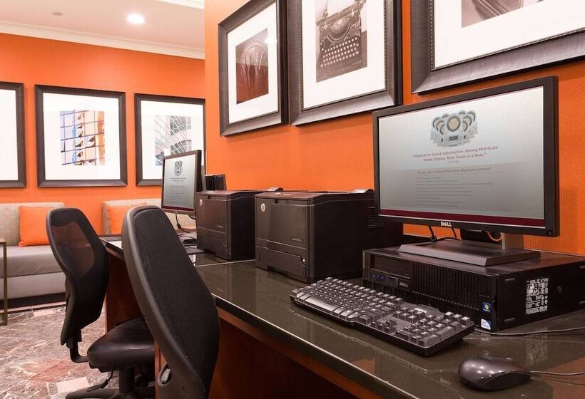 فندق Drury Inn & Suites St. Louis Creve Coeur