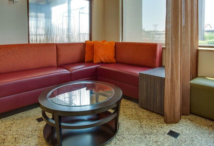 호텔 Drury Inn & Suites Terre Haute