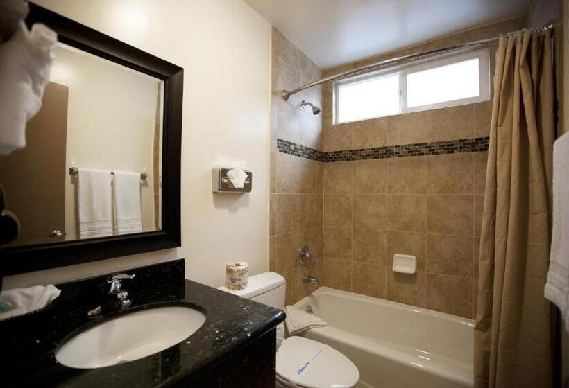 בית מלון כפרי Dunes Inn Sunset