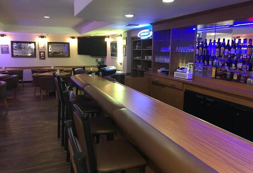 בית מלון כפרי Dunes Inn Sunset