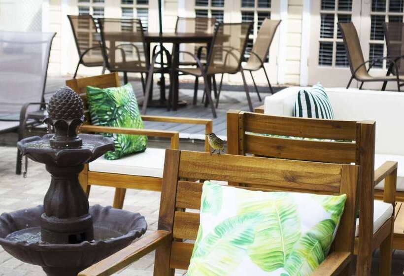 ホテル Duval House