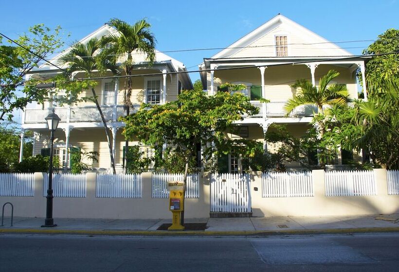 ホテル Duval House