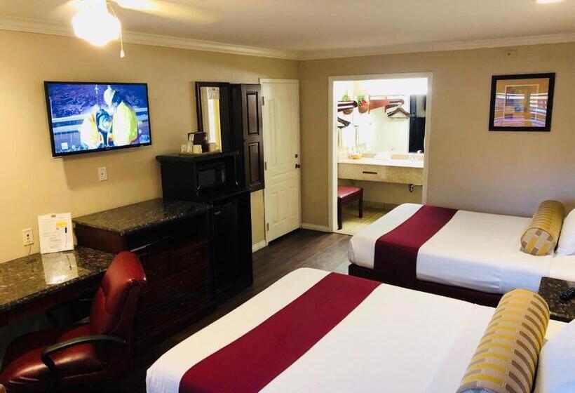 호텔 Dynasty Suites