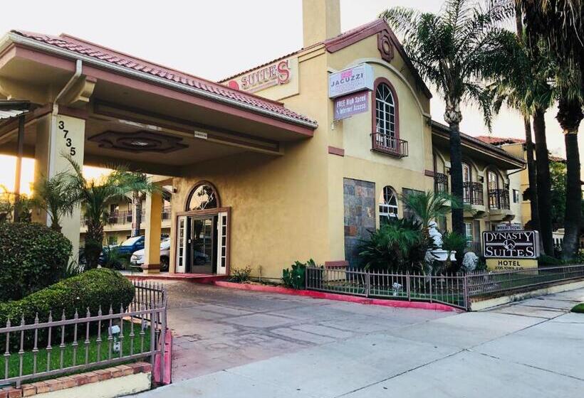 호텔 Dynasty Suites