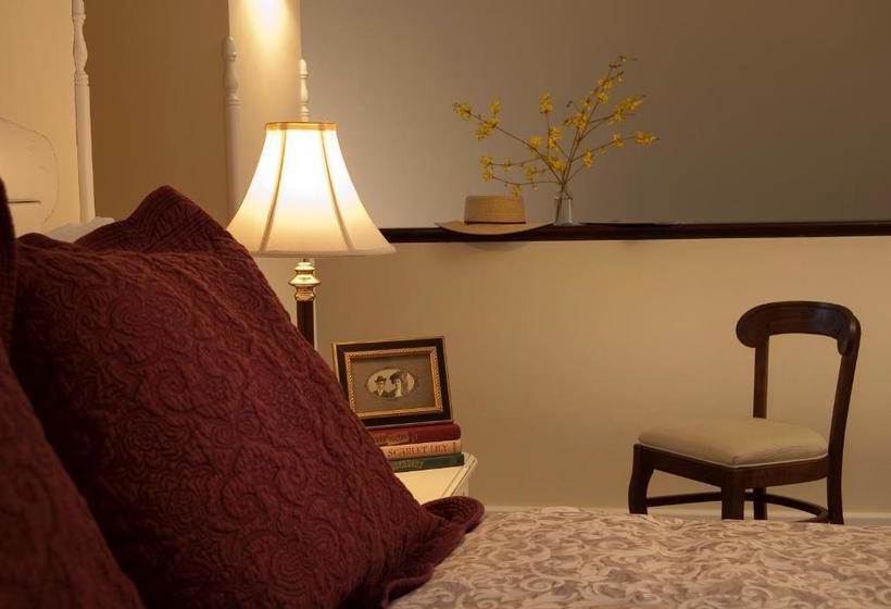 فندق Eagle Harbor Inn