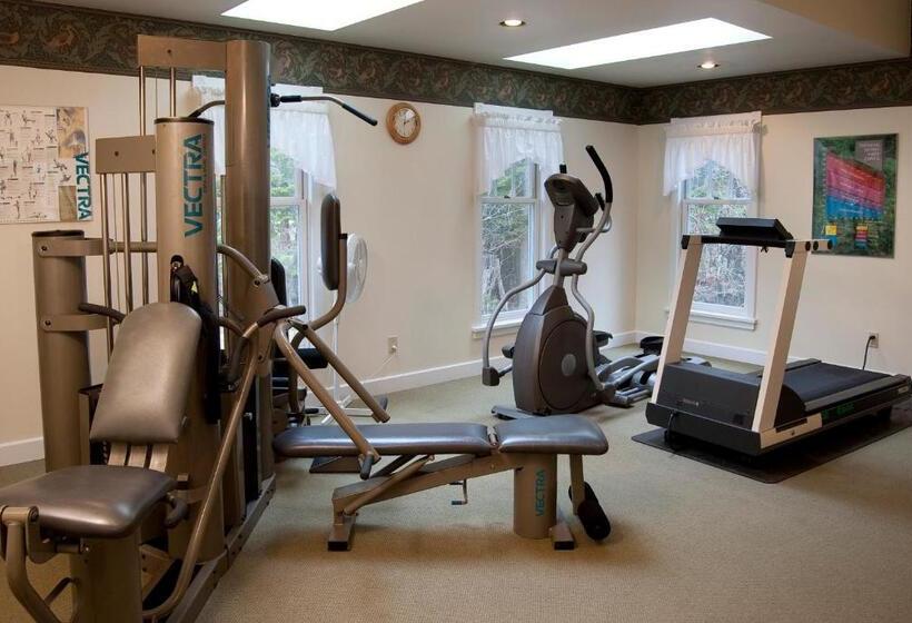 فندق Eagle Harbor Inn