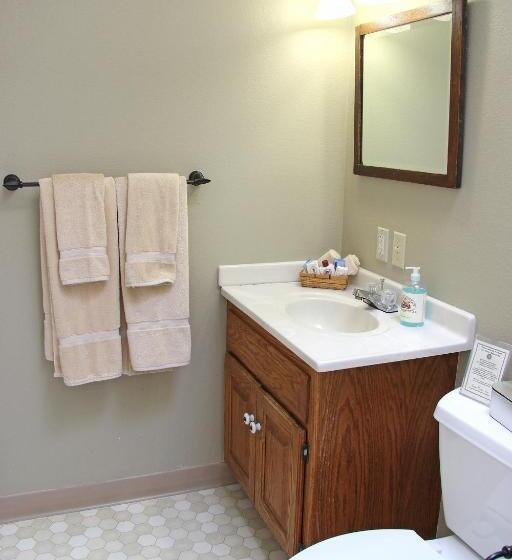 فندق Eagle Harbor Inn