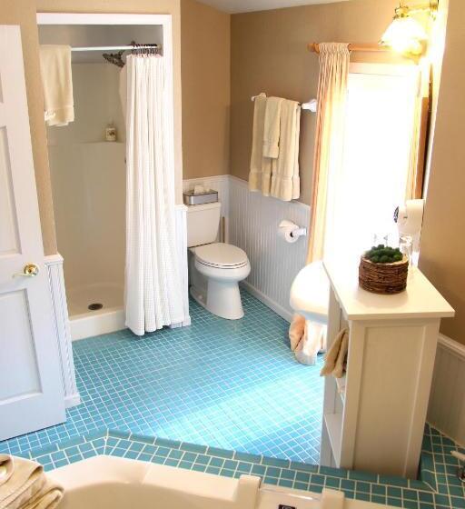 فندق Eagle Harbor Inn