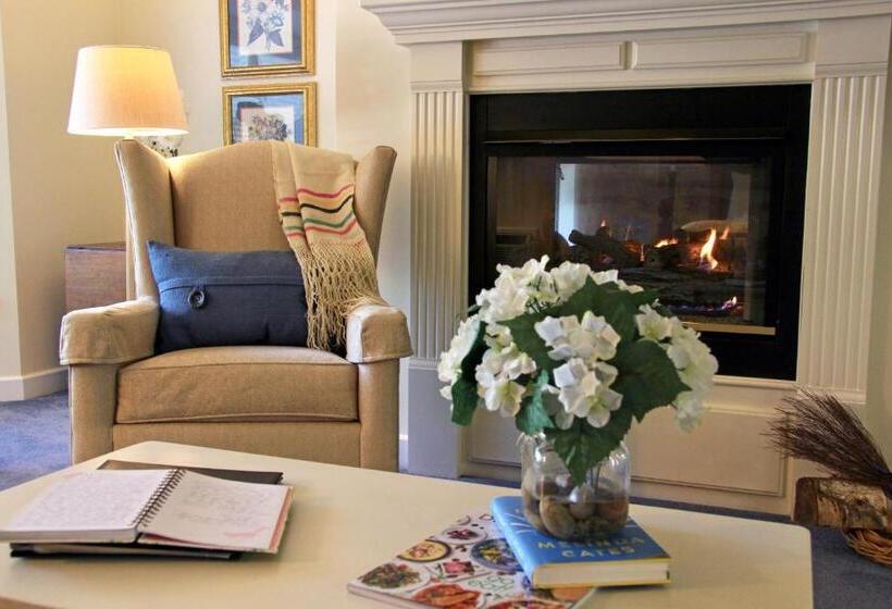 호텔 Eagle Harbor Inn