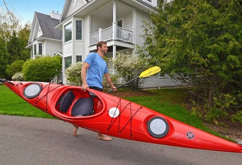 فندق Eagle Harbor Inn