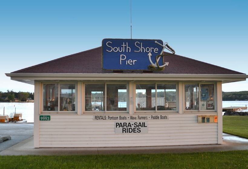 فندق Eagle Harbor Inn