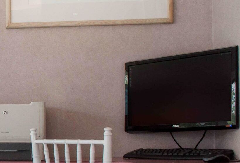 فندق Econo Lodge South