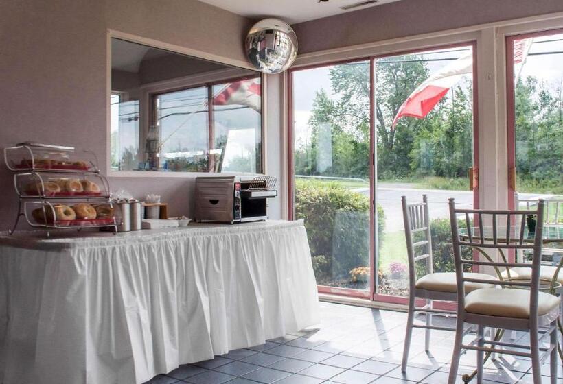 فندق Econo Lodge South