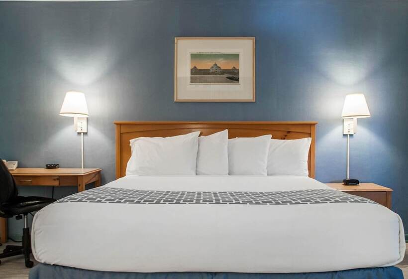 فندق Econo Lodge South