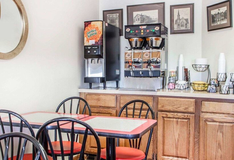 فندق Econo Lodge