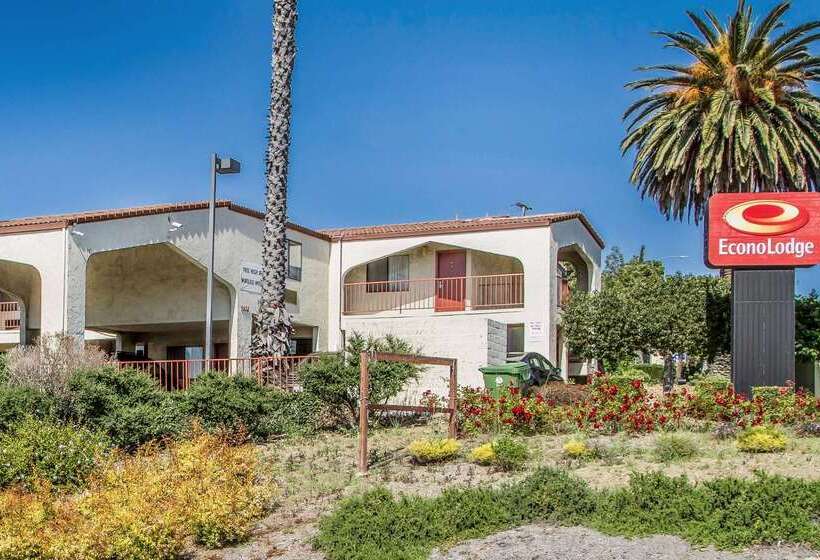 فندق Econo Lodge Castro Valley I580