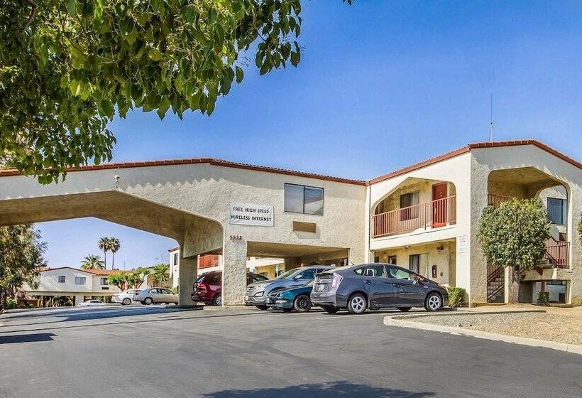 فندق Econo Lodge Castro Valley I580