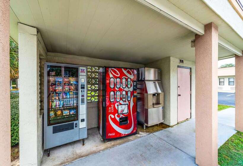 فندق Econo Lodge