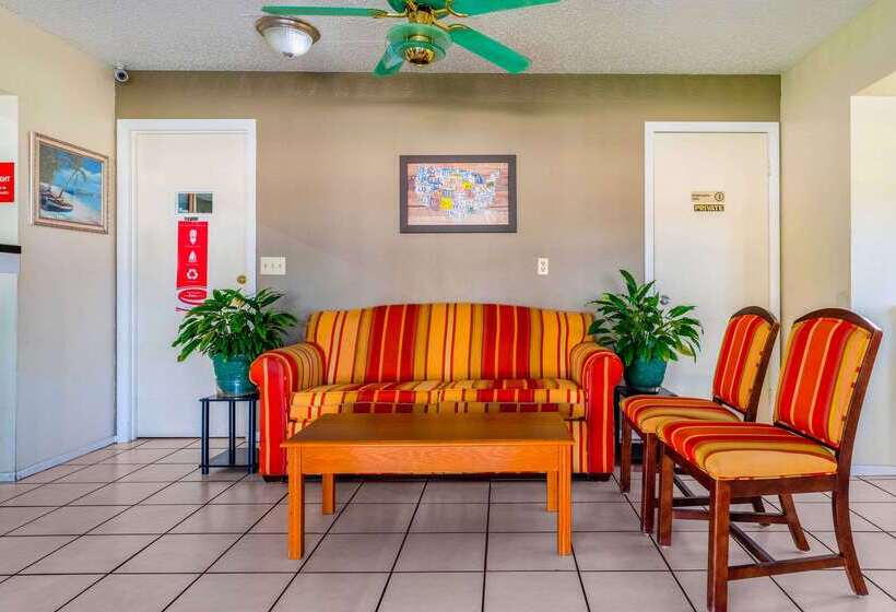 فندق Econo Lodge