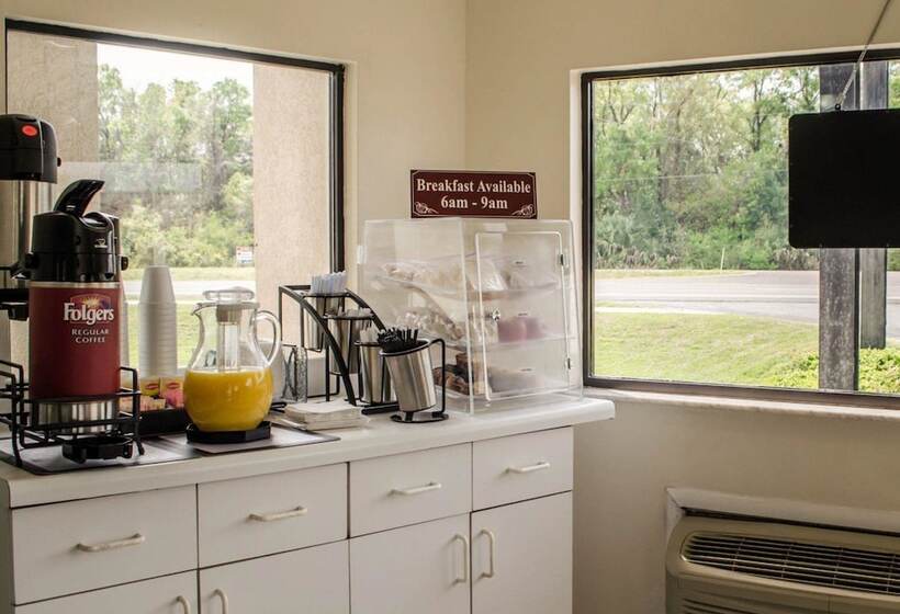 فندق Econo Lodge