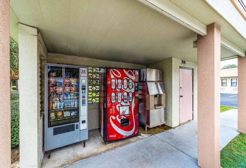 فندق Econo Lodge