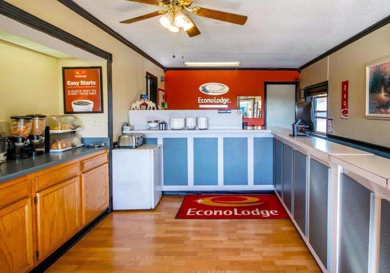 فندق Econo Lodge