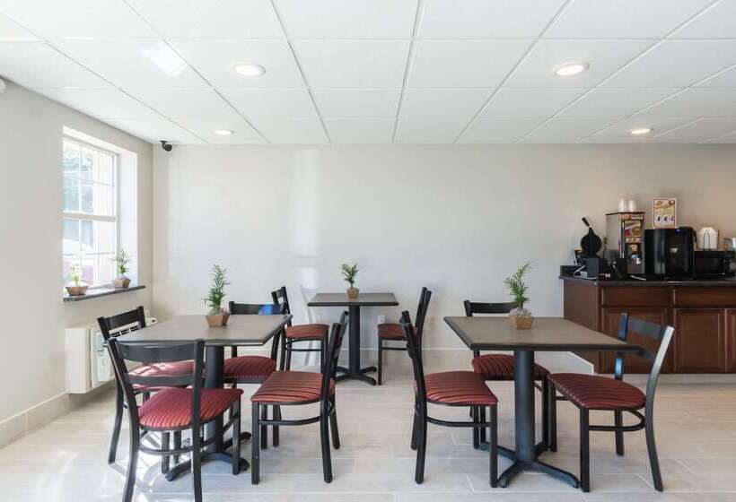 호텔 Econo Lodge Harrisburg Southwest Of Hershey Area