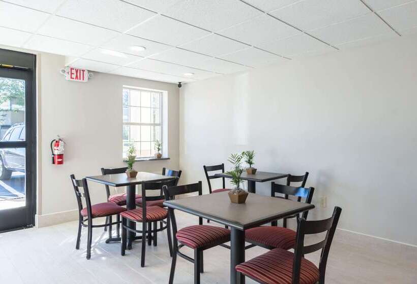 호텔 Econo Lodge Harrisburg Southwest Of Hershey Area