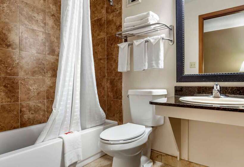 فندق Econo Lodge Hays I 70