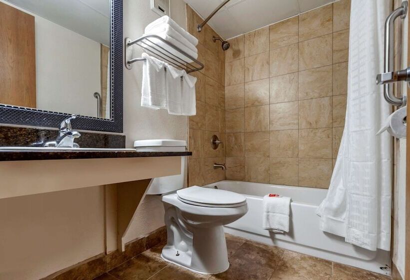 فندق Econo Lodge Hays I 70