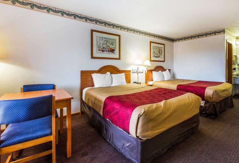 Отель Econo Lodge Inn & Suites